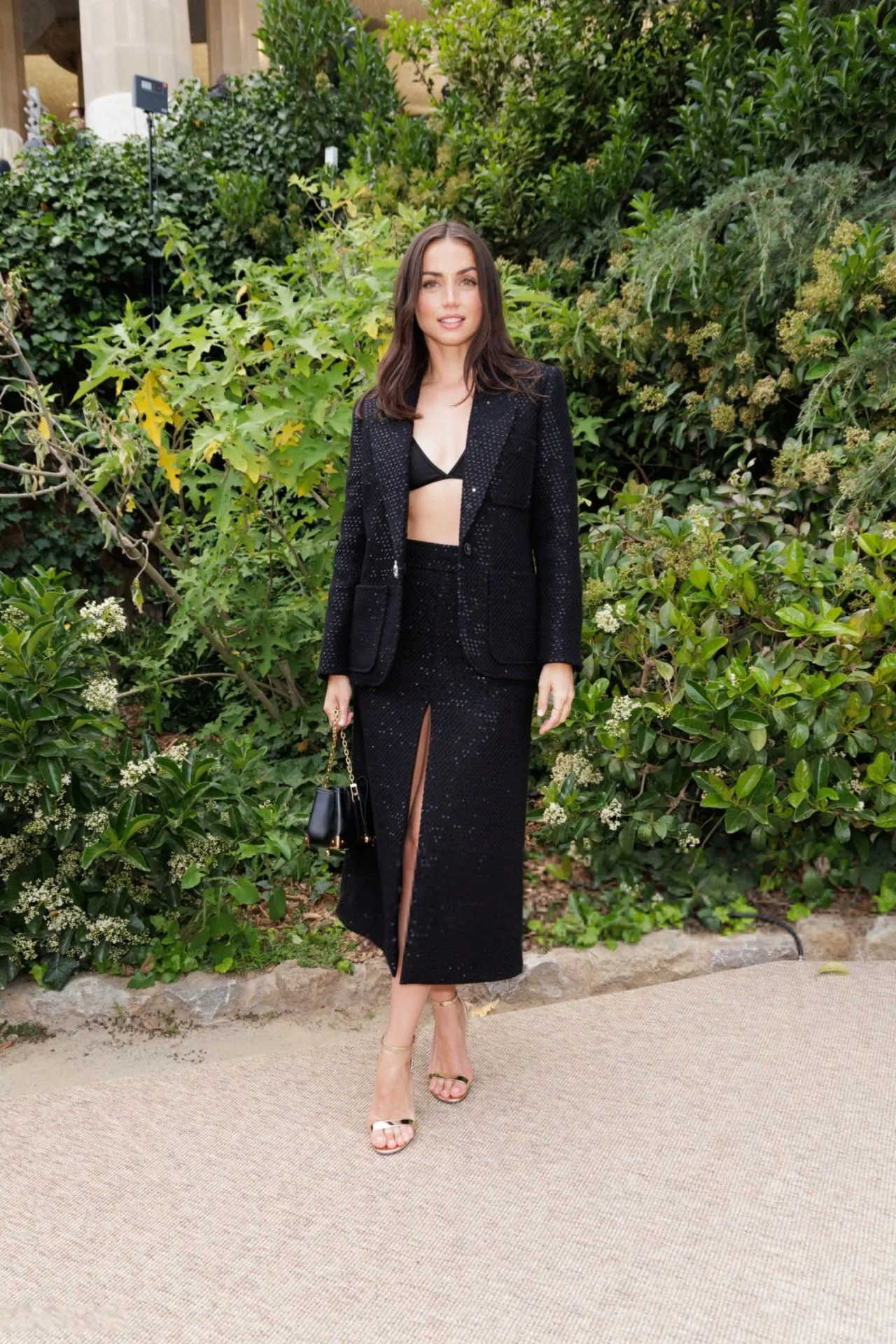 ANA DE ARMAS AT LOUIS VUITTON FASHION SHOW AT PARK GUELL IN BARCELONA3